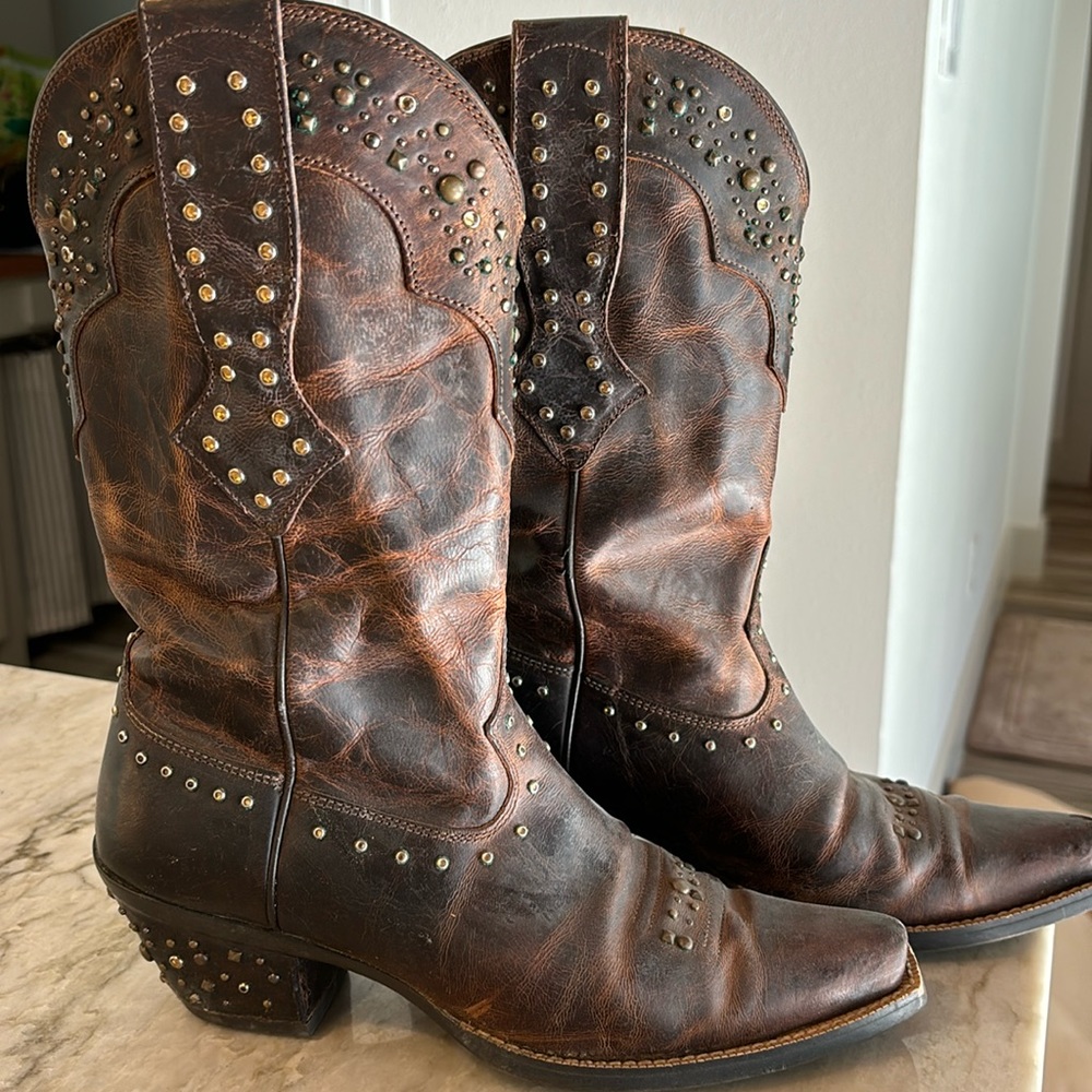 Ariat 7 boots cognac